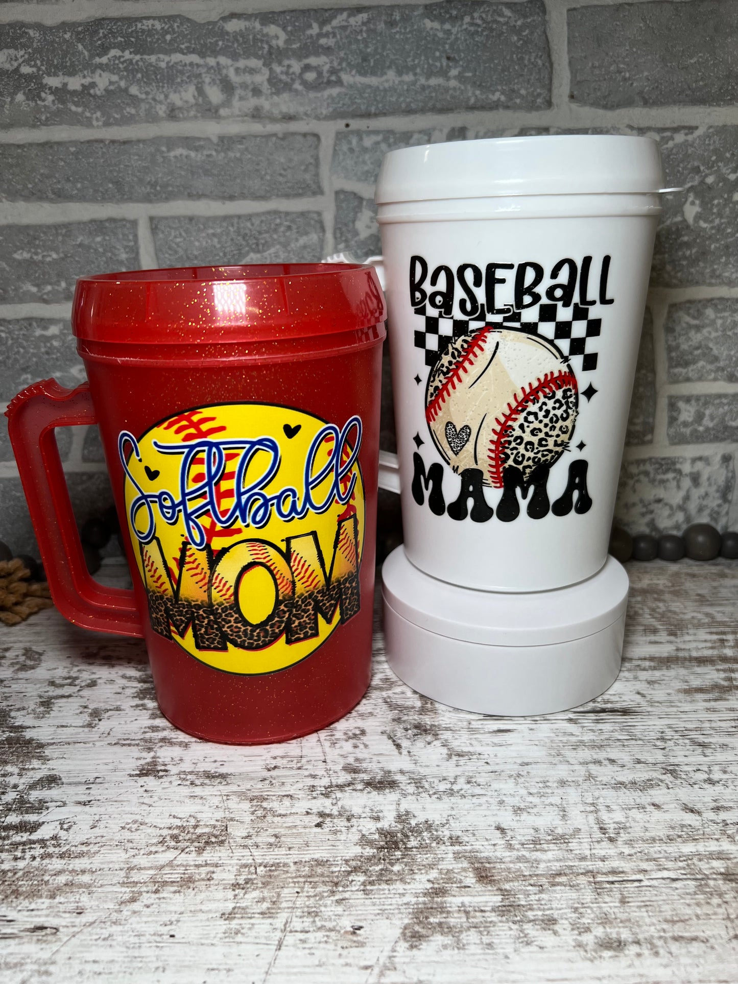 Baseball or softball mama Mega Mug