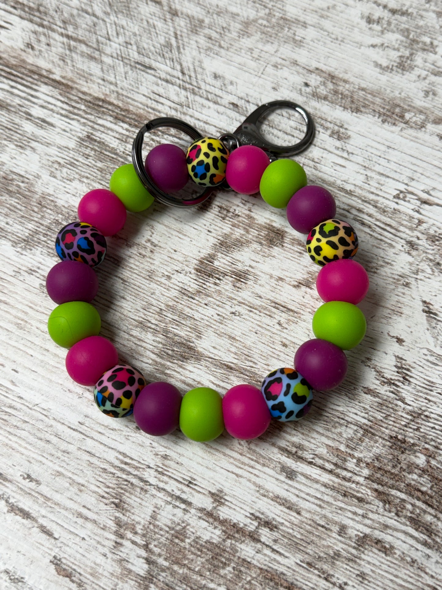 Silicone Beaded Wristlet Keychain – Stylish, Functional, and Fun!