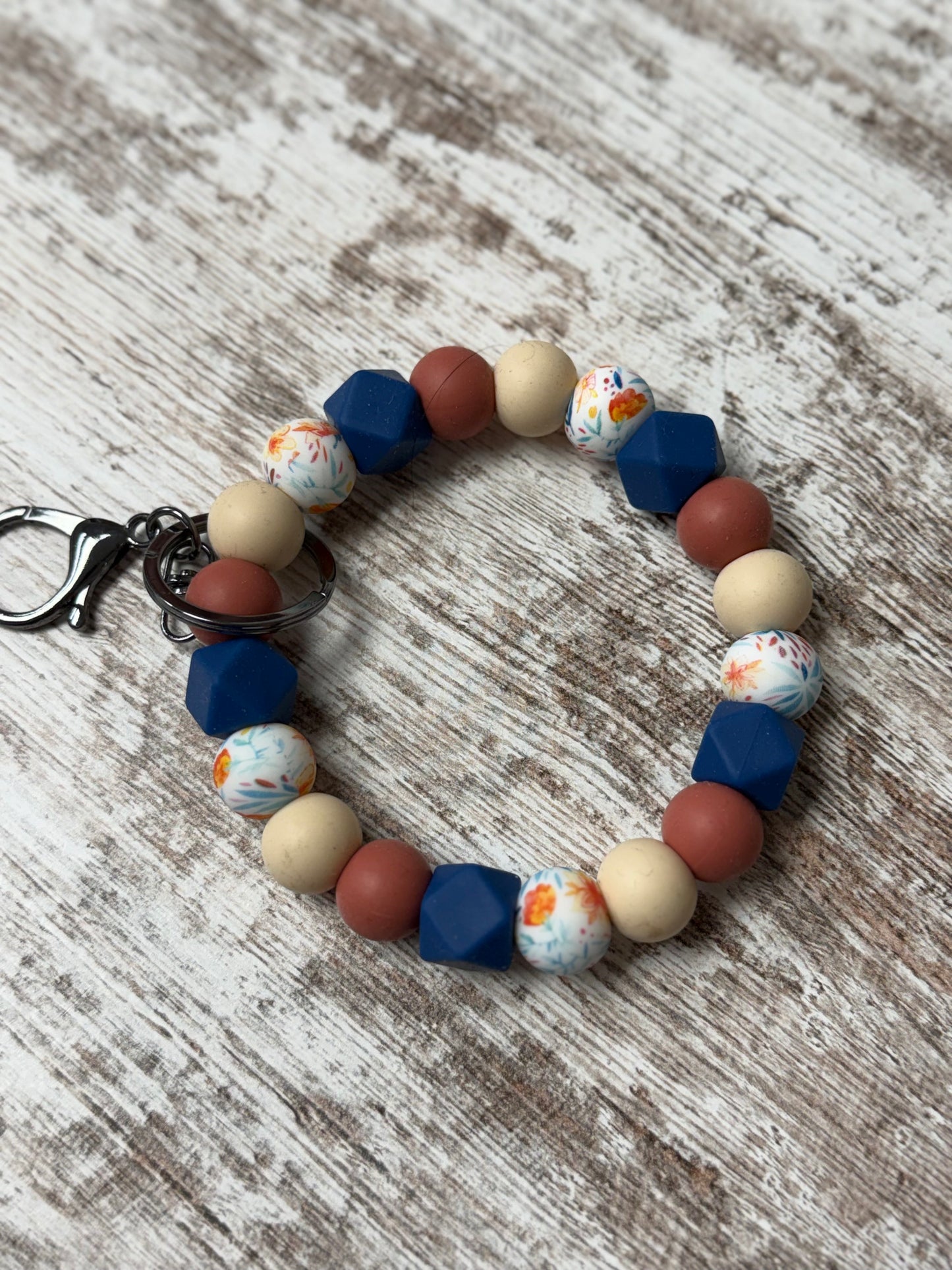 Silicone Beaded Wristlet Keychain – Stylish, Functional, and Fun!