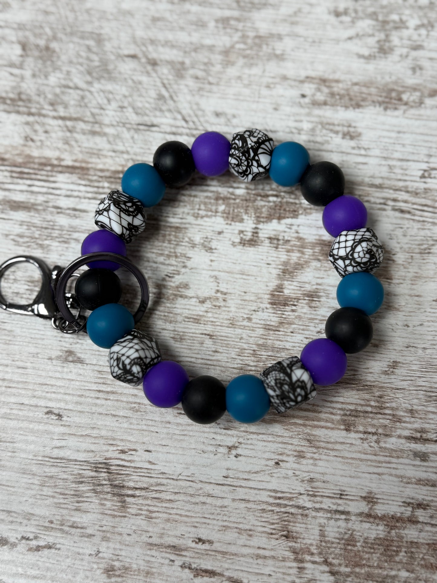 Silicone Beaded Wristlet Keychain – Stylish, Functional, and Fun!