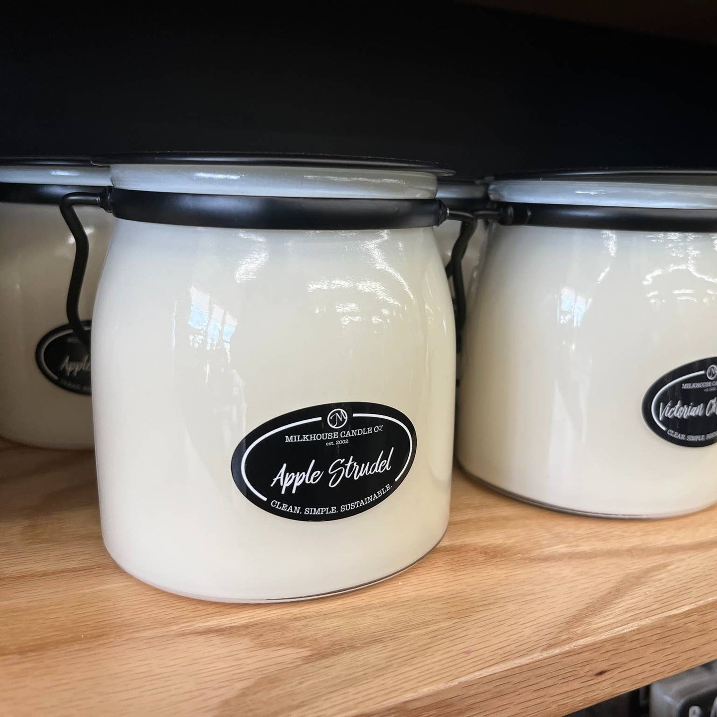 16 oz Butter Jar Candle: Apple Strudel