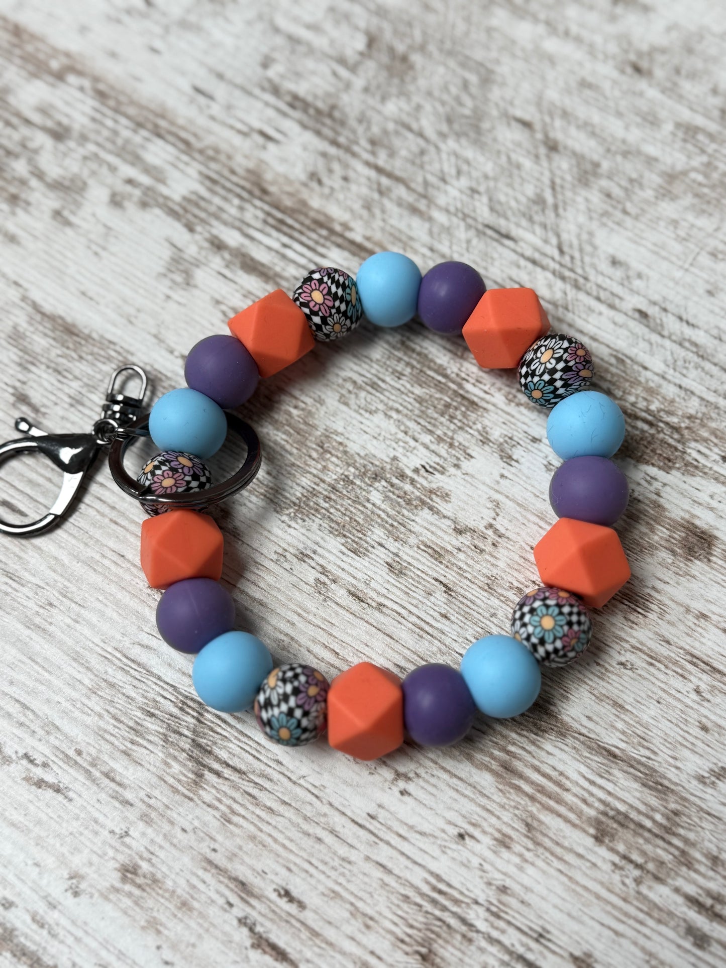Silicone Beaded Wristlet Keychain – Stylish, Functional, and Fun!