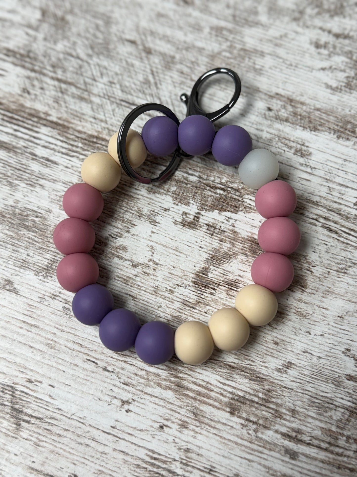 Silicone Beaded Wristlet Keychain – Stylish, Functional, and Fun!