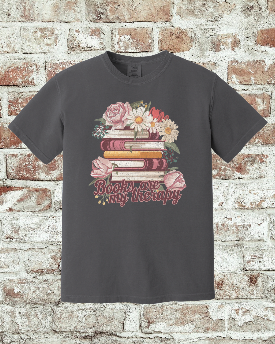 Book are my therapy (comfort colors)