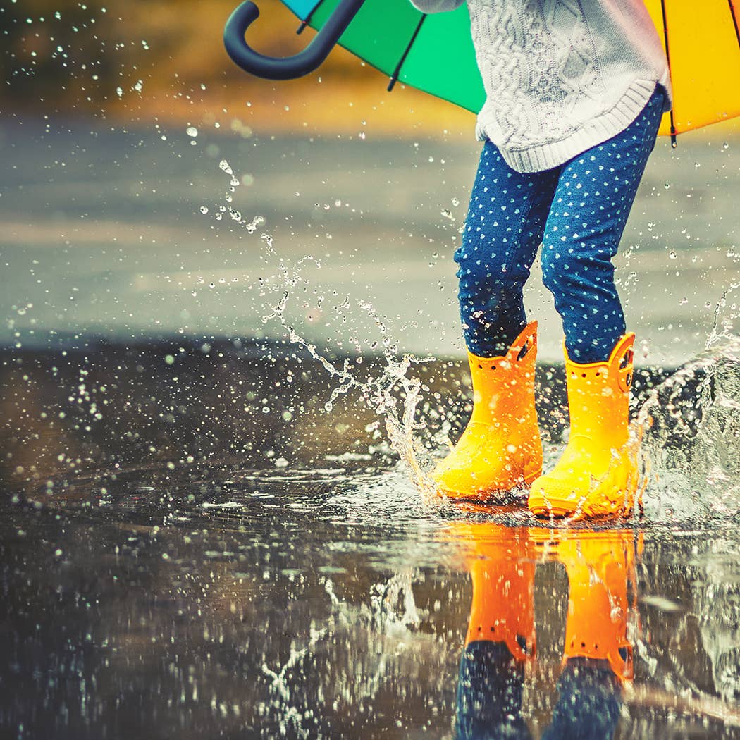 14 oz Milkbottle Candle: Dancing in the Rain